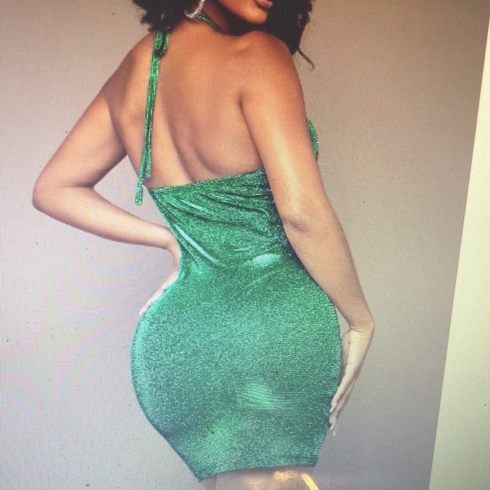 Crisscross, tieback, green metallic sexy body con dress - Picture 4 of 9